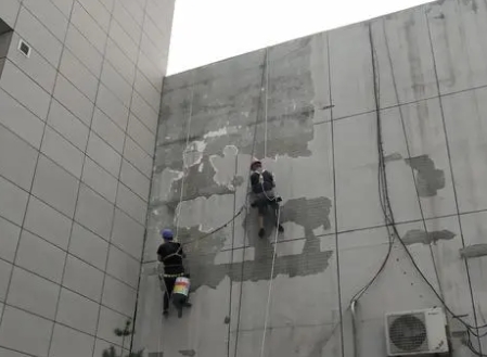 铜仁市楼顶漏水维修公司分享下铜仁市外墙防水的注意事项